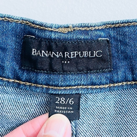 Banana Republic High Rise Jean Shorts Women Size 28 Blue Pockets Stretch - Picture 3 of 8